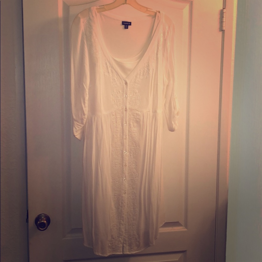 Button down White Dress Torrid 00